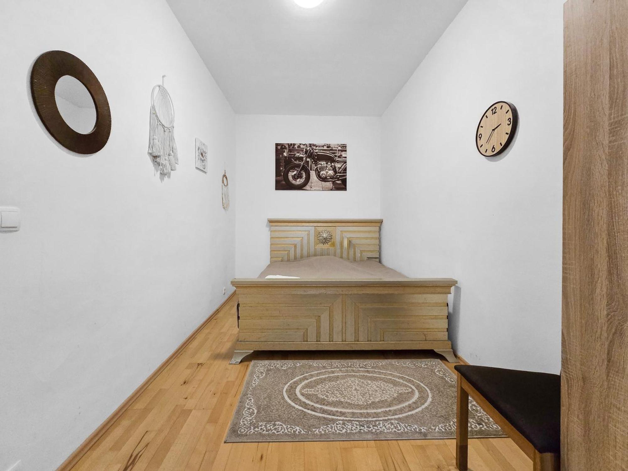 Three King-Size Beds, Three Bedrooms Вена Экстерьер фото