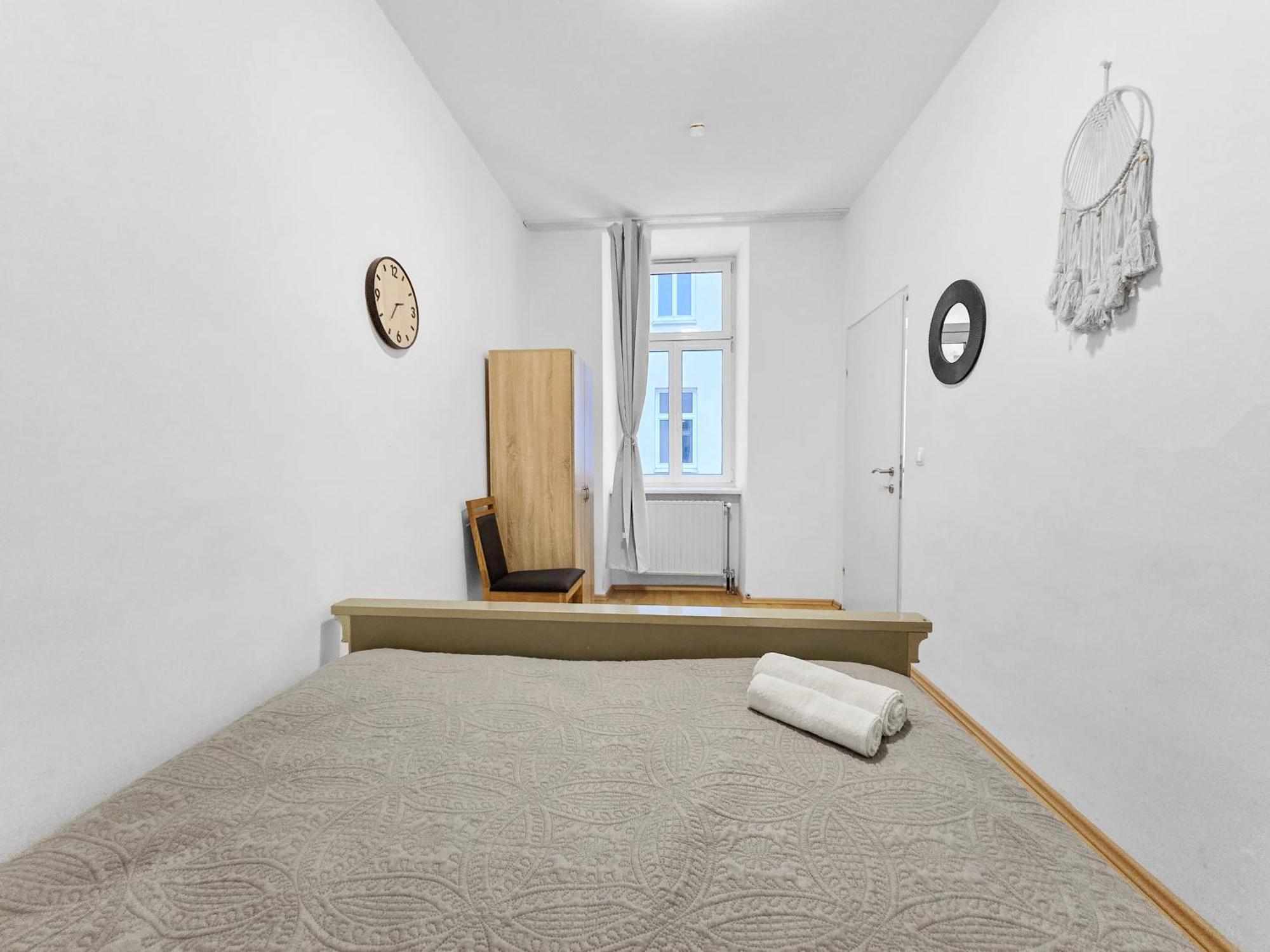 Three King-Size Beds, Three Bedrooms Вена Экстерьер фото